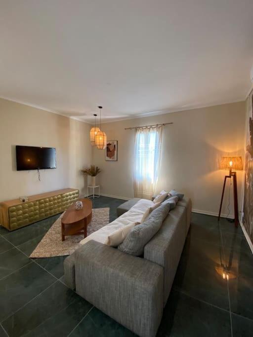 Merveilleuse Maison De Village Maillane Екстер'єр фото
