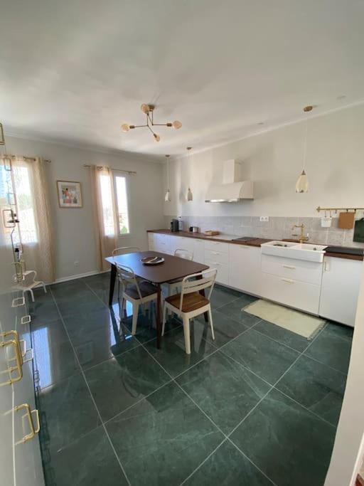 Merveilleuse Maison De Village Maillane Екстер'єр фото